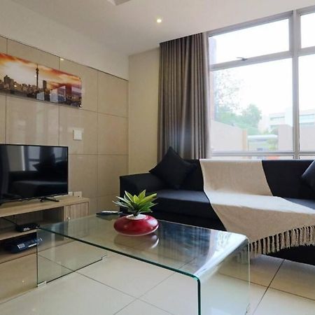 Upmarket Sandton Hydro Park Apartments Johannesburg Ngoại thất bức ảnh