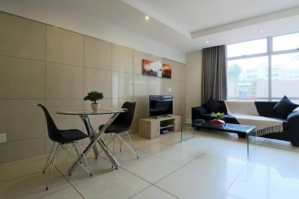 Upmarket Sandton Hydro Park Apartments Johannesburg Ngoại thất bức ảnh