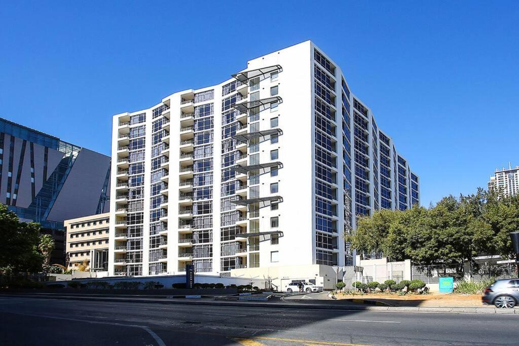 Upmarket Sandton Hydro Park Apartments Johannesburg Ngoại thất bức ảnh